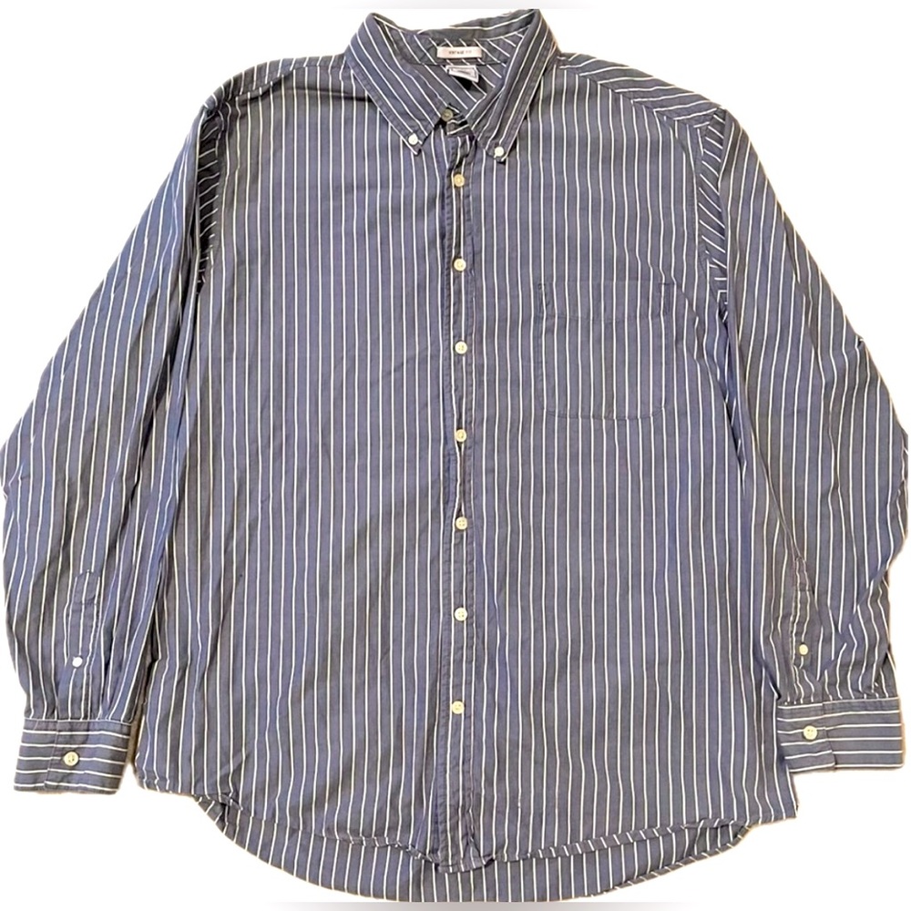 Old Navy shirt- vintage fit button down long sleeve shirt. Men’s Size XL.